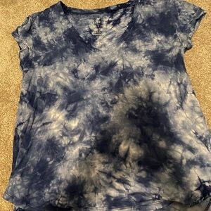 American Eagle flowy t
